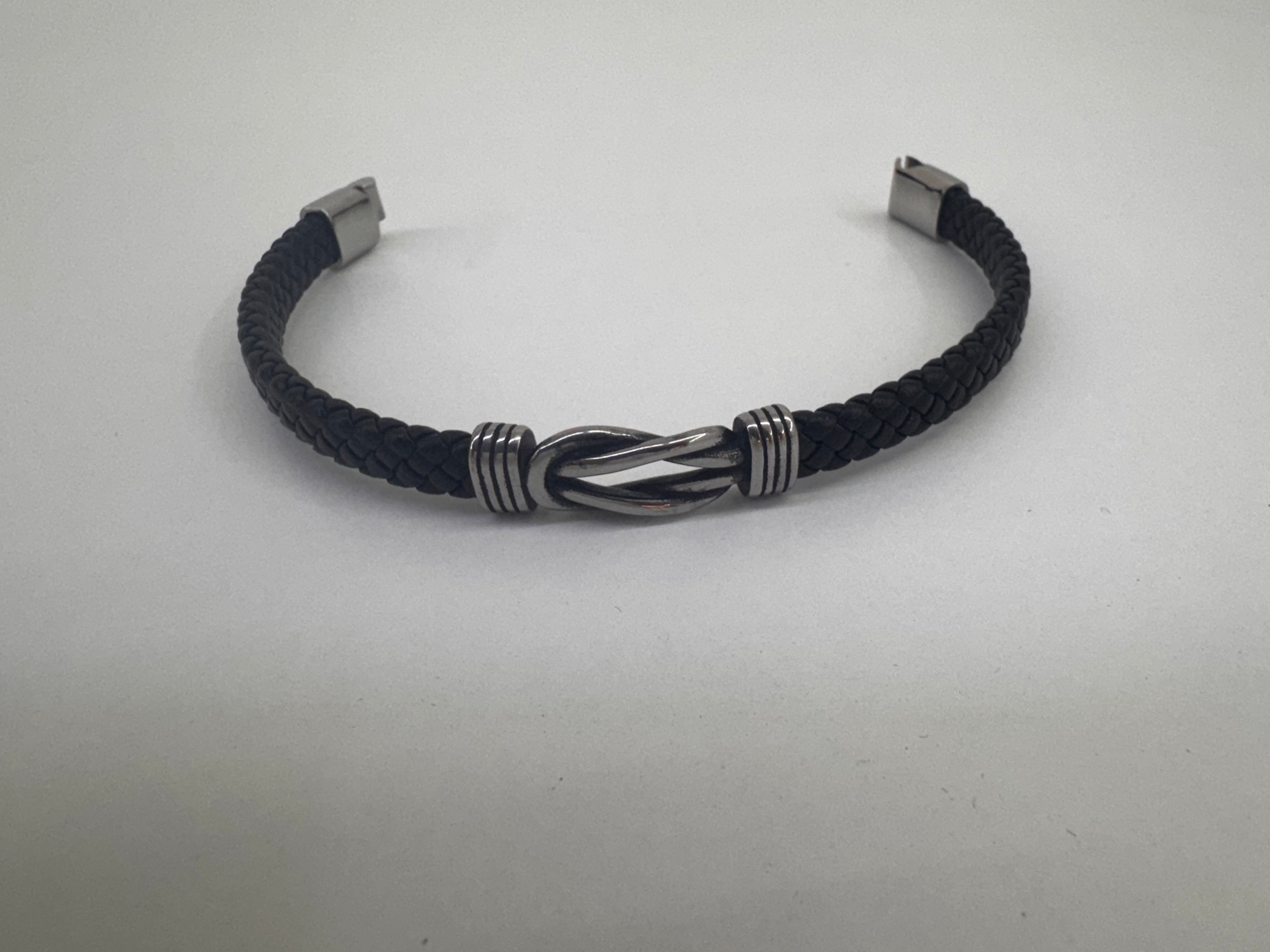 Pulsera de Acero y Cuero Nudo Entrelazado