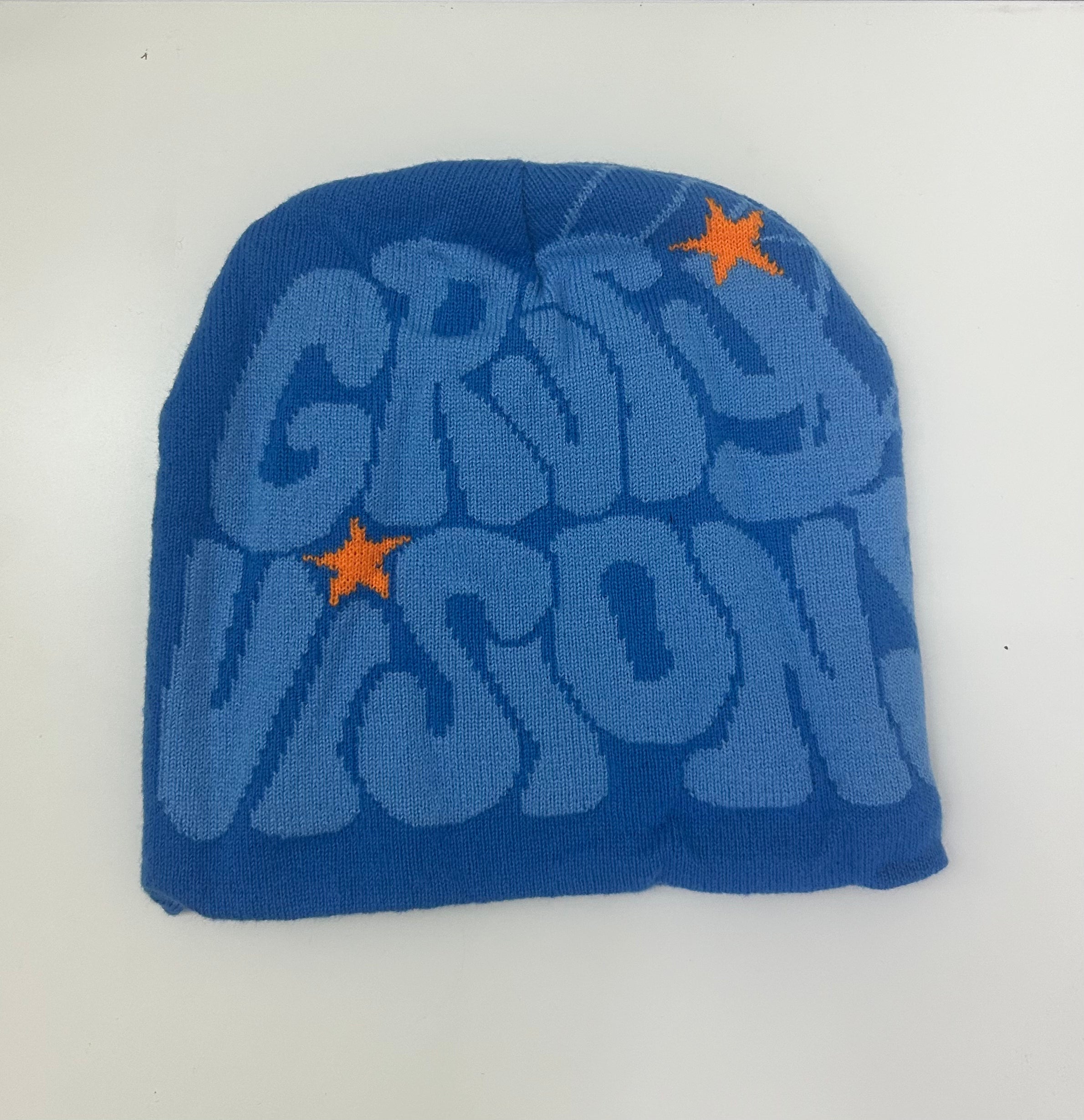 Gorro estilo Y2K